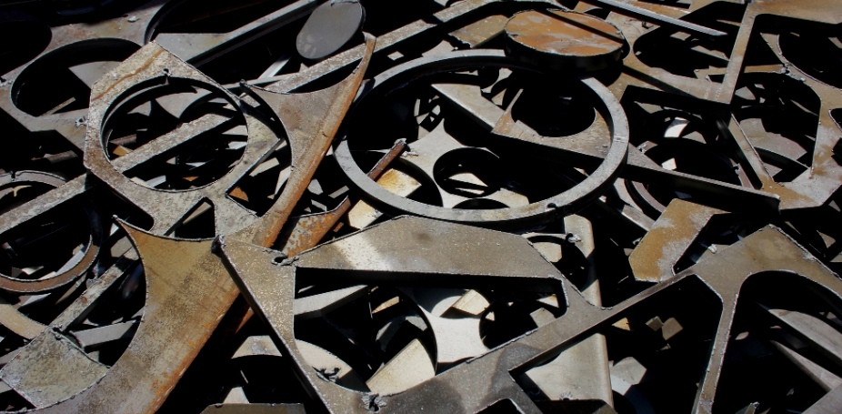 لا ترمِها! حول خردتك إلى نقد: خدمات شراء سكراب متكاملة في ابها وخميس مشيط