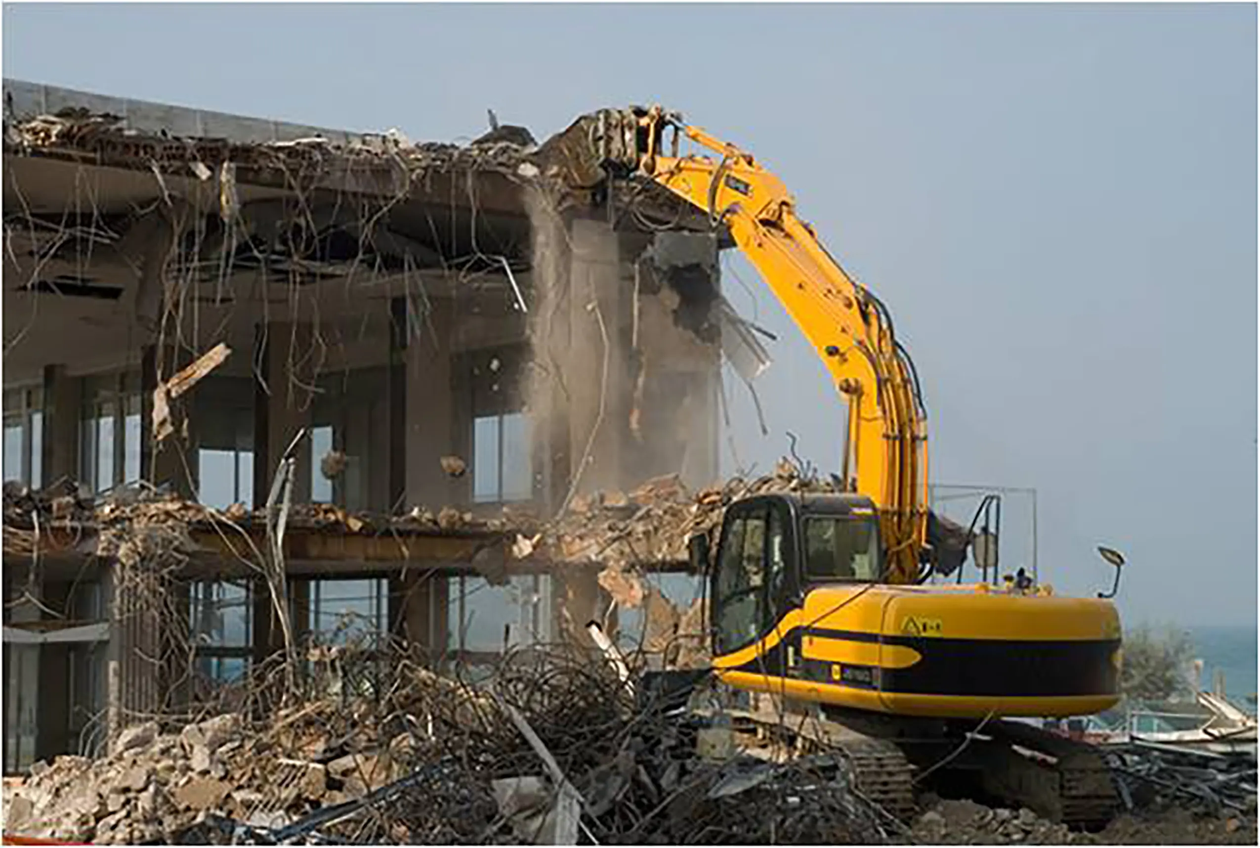 مقاول هدم مباني بأبها  و ةترحيل مخلفات المباني باأبها ومناطق عسير