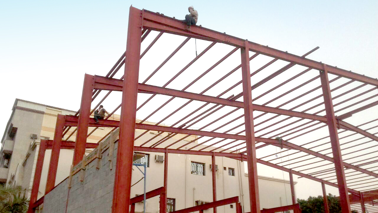 فك سواتر وهناجر بأبها وخميس مشيط | نشتري السكراب بأفضل الأسعار